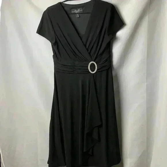 R&M COLLECTION WOM SIZE 12 BLACK DRESS FAUX WRAP RHINESTONE ACCENT AT WAIST - Picture 2 of 14